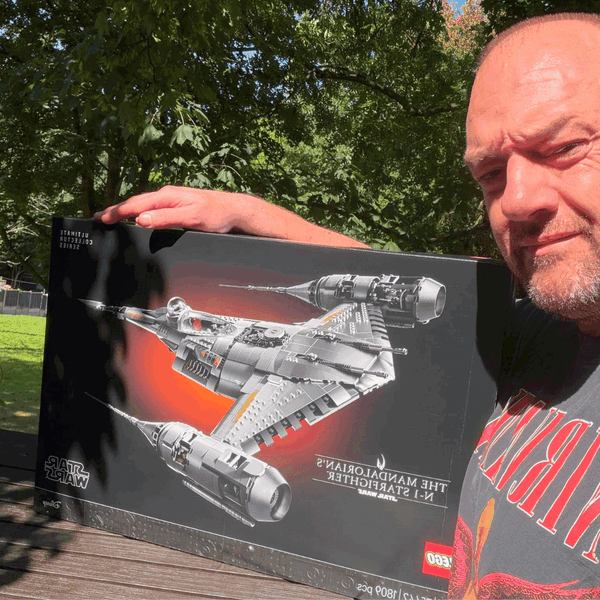 LIVE DRAW · THE MANDALORIAN’S N-1 STARFIGHTER LEGO