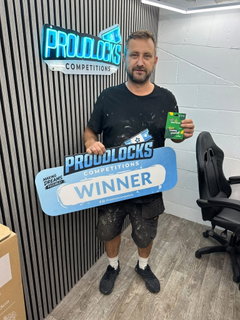 Winner Vinnie Ashton background