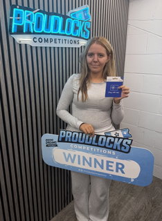 Winner Chloe Knight background