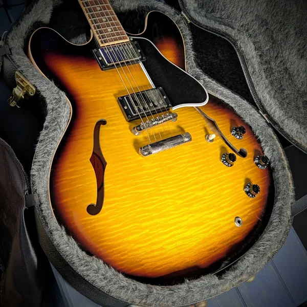 GIBSON ES-335 FIGURED, FINISHED IN VINTAGE SUNBURST