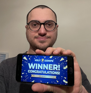 Winner Dan Con background